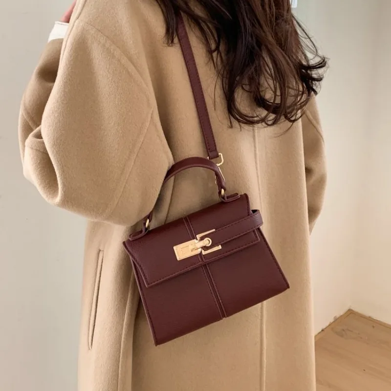 Elegant Minimalist Diaper Bag  - Leatherwork Essentials ulasan dan harga